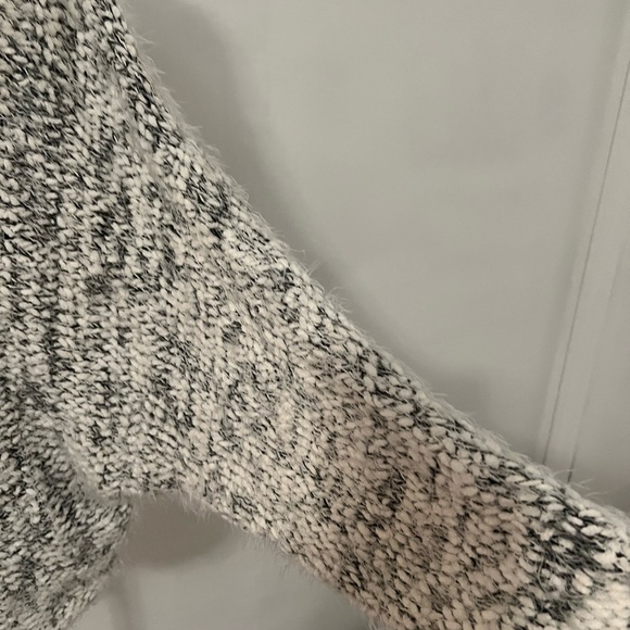 Pink lily women sweater - Picture 6 of 7